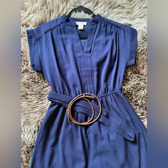 Dress - Picture 2 of 4